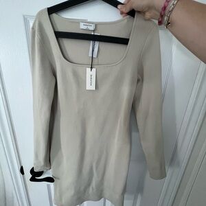 NWT Aritzia Babaton Rego Sculpt Knit